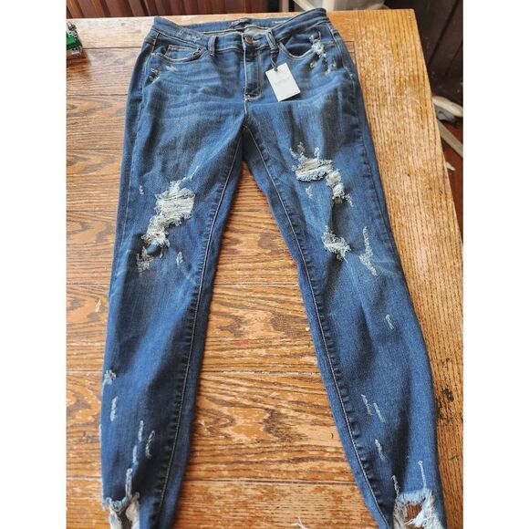 NWT Judy Blue Mid-Rise Raw Hem Destroyed Skinny Jeans sz 11/30 - Picture 2 of 5